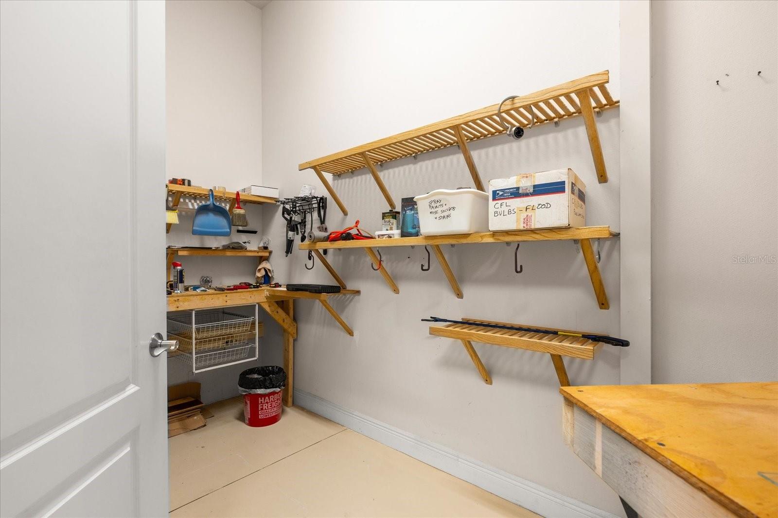 FOUNDERS CLUB - Residential