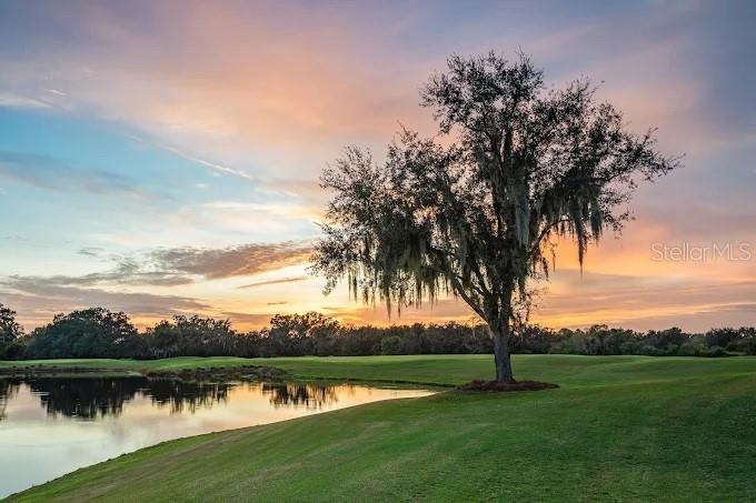 FOUNDERS CLUB - Residential