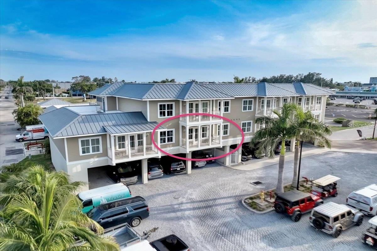 WATERLINE VILLAS & MARINA - Residential