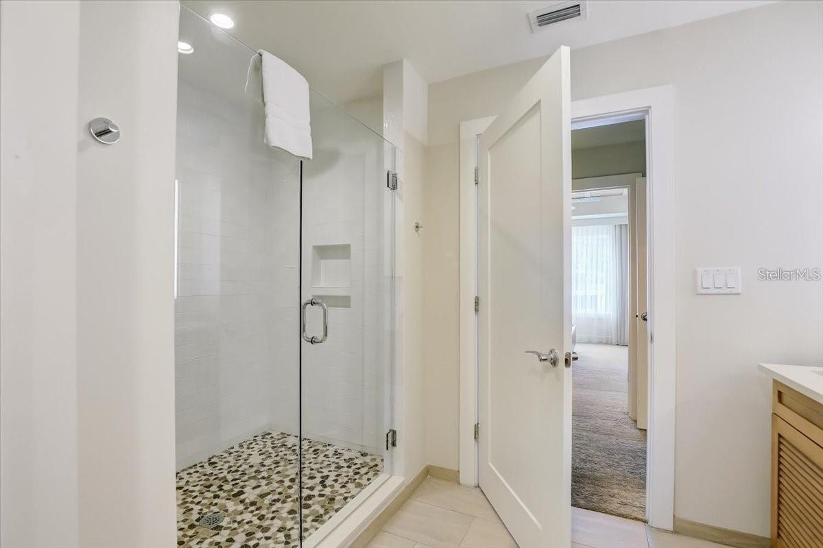 WATERLINE VILLAS & MARINA - Residential