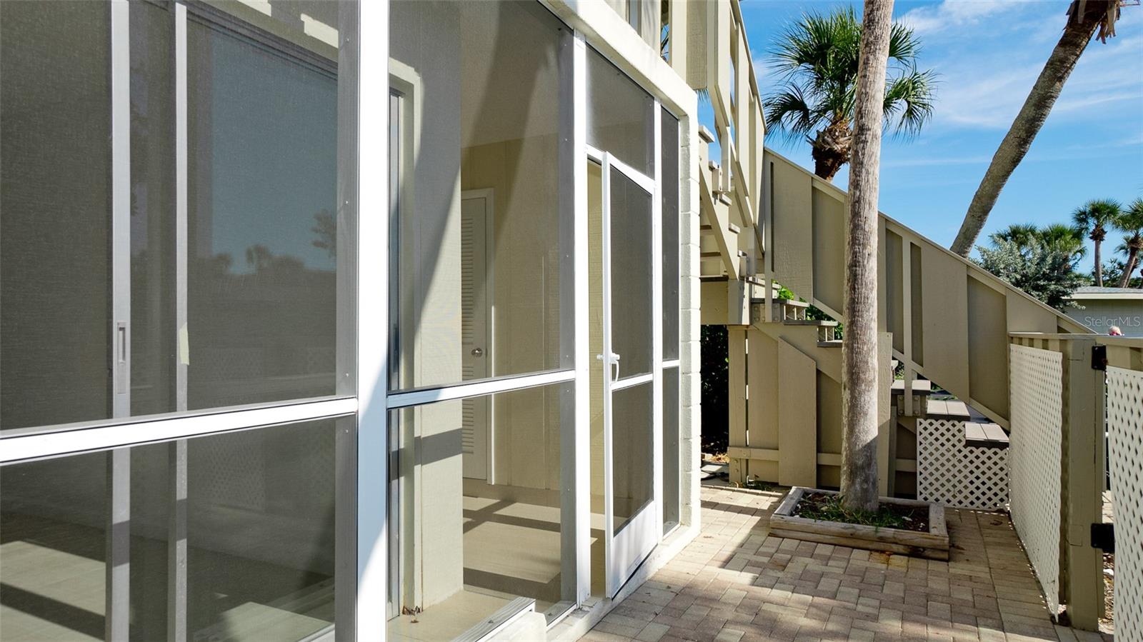 WHITNEY BEACH - Residential