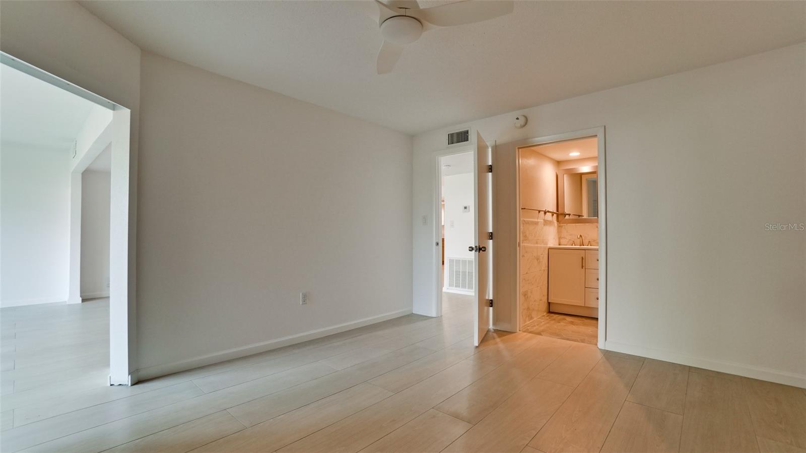 WHITNEY BEACH - Residential