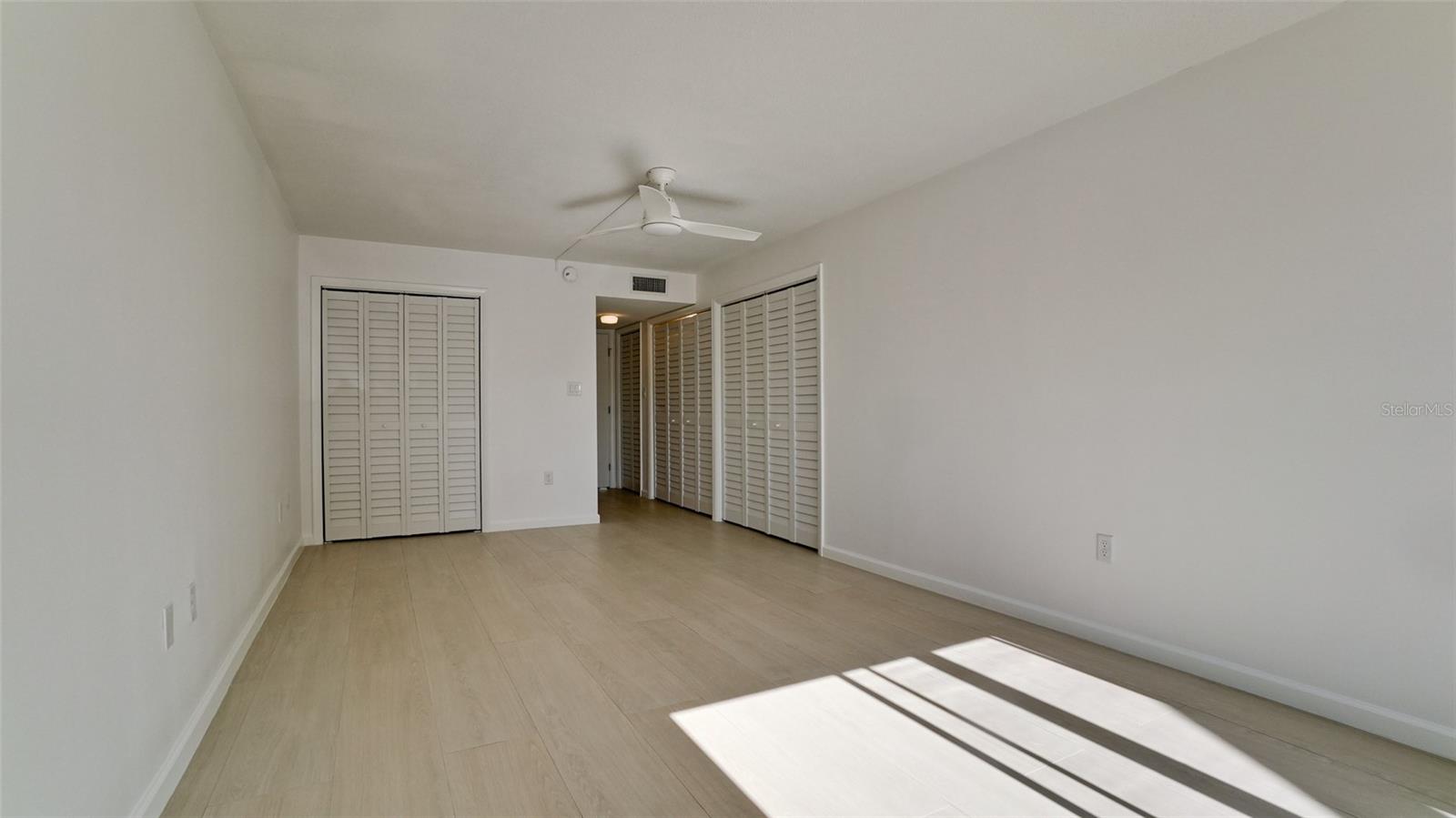 WHITNEY BEACH - Residential