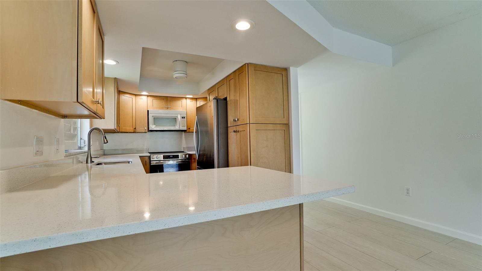 WHITNEY BEACH - Residential