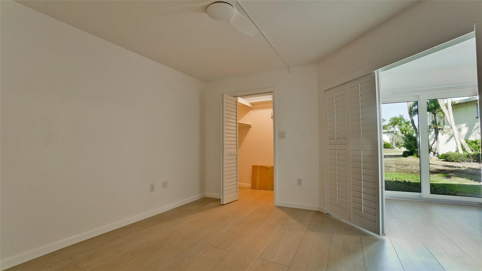 WHITNEY BEACH - Residential