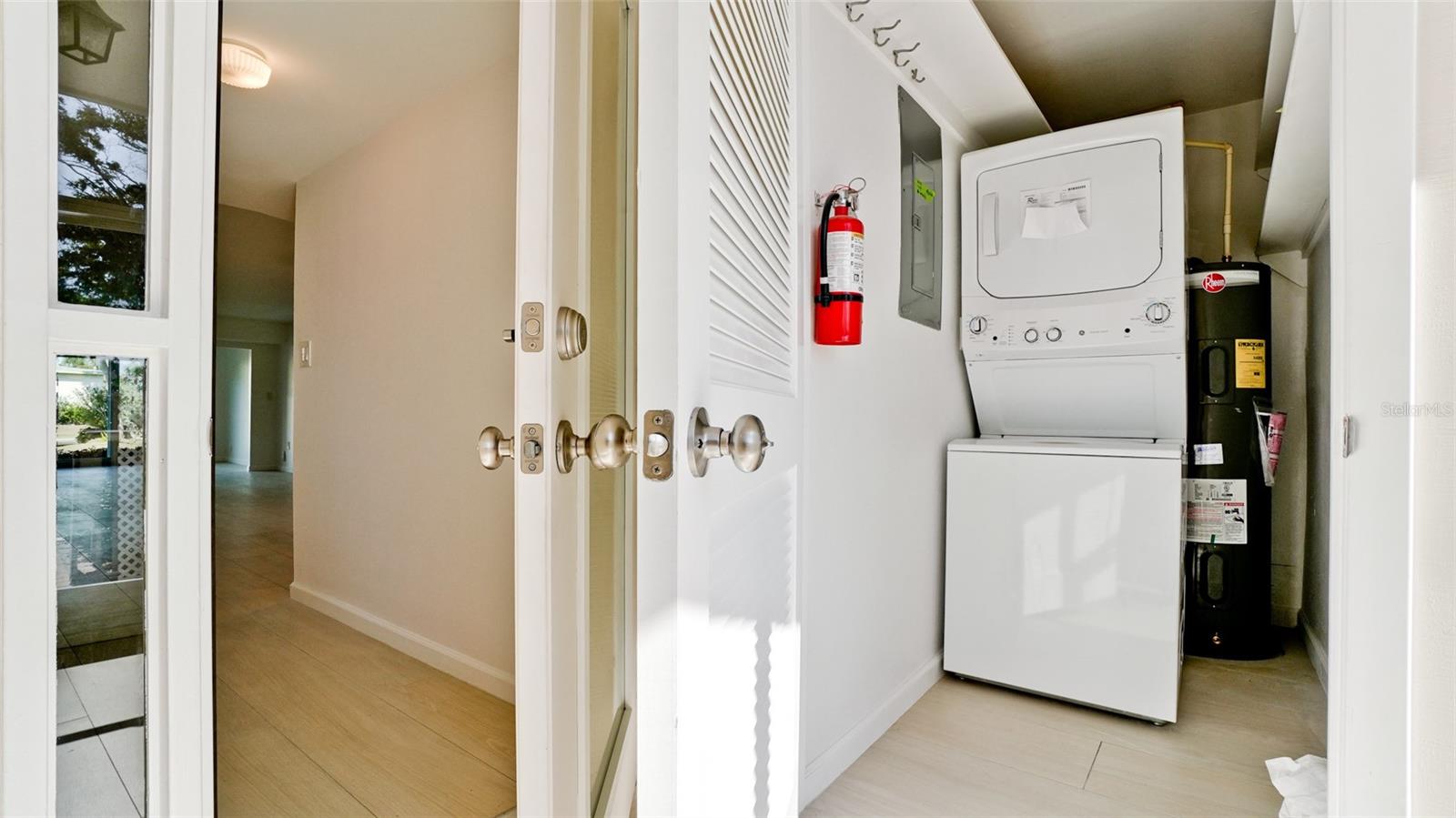 WHITNEY BEACH - Residential