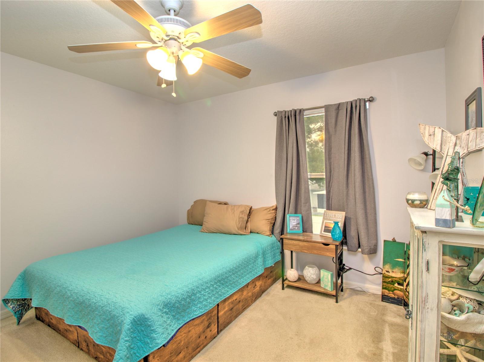 SILVER SPRINGS SHORES - Residential
