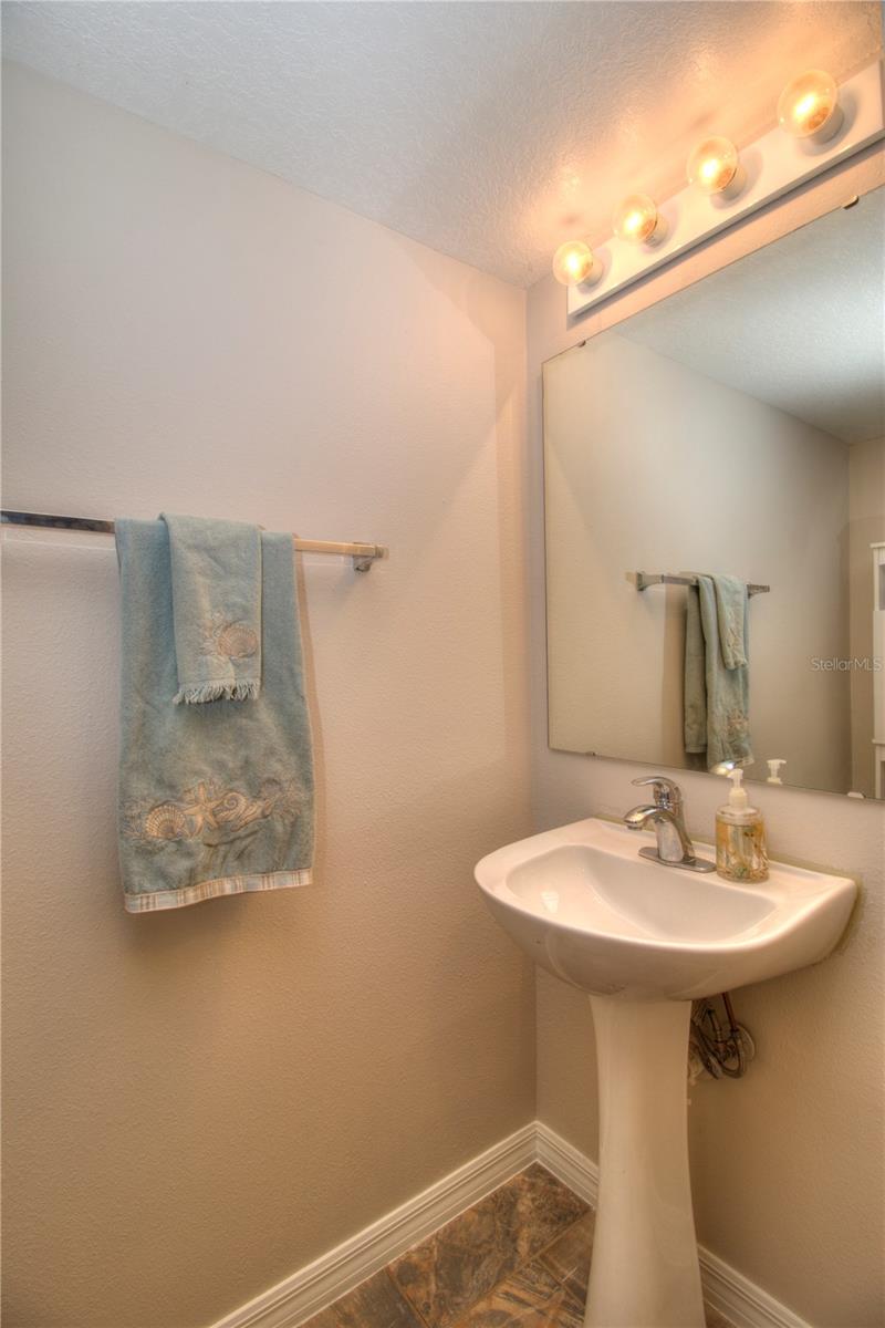 SILVER SPRINGS SHORES - Residential