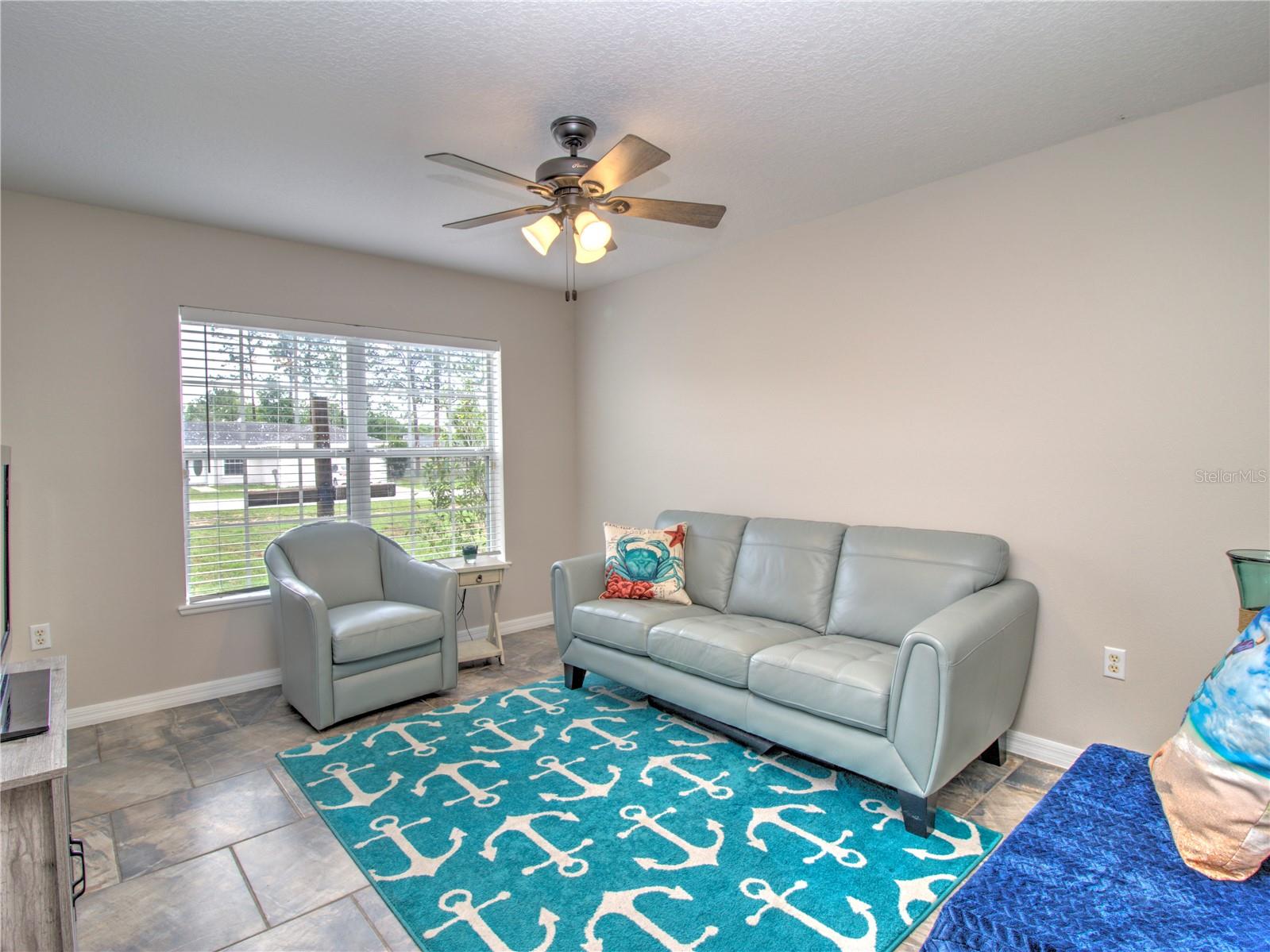 SILVER SPRINGS SHORES - Residential