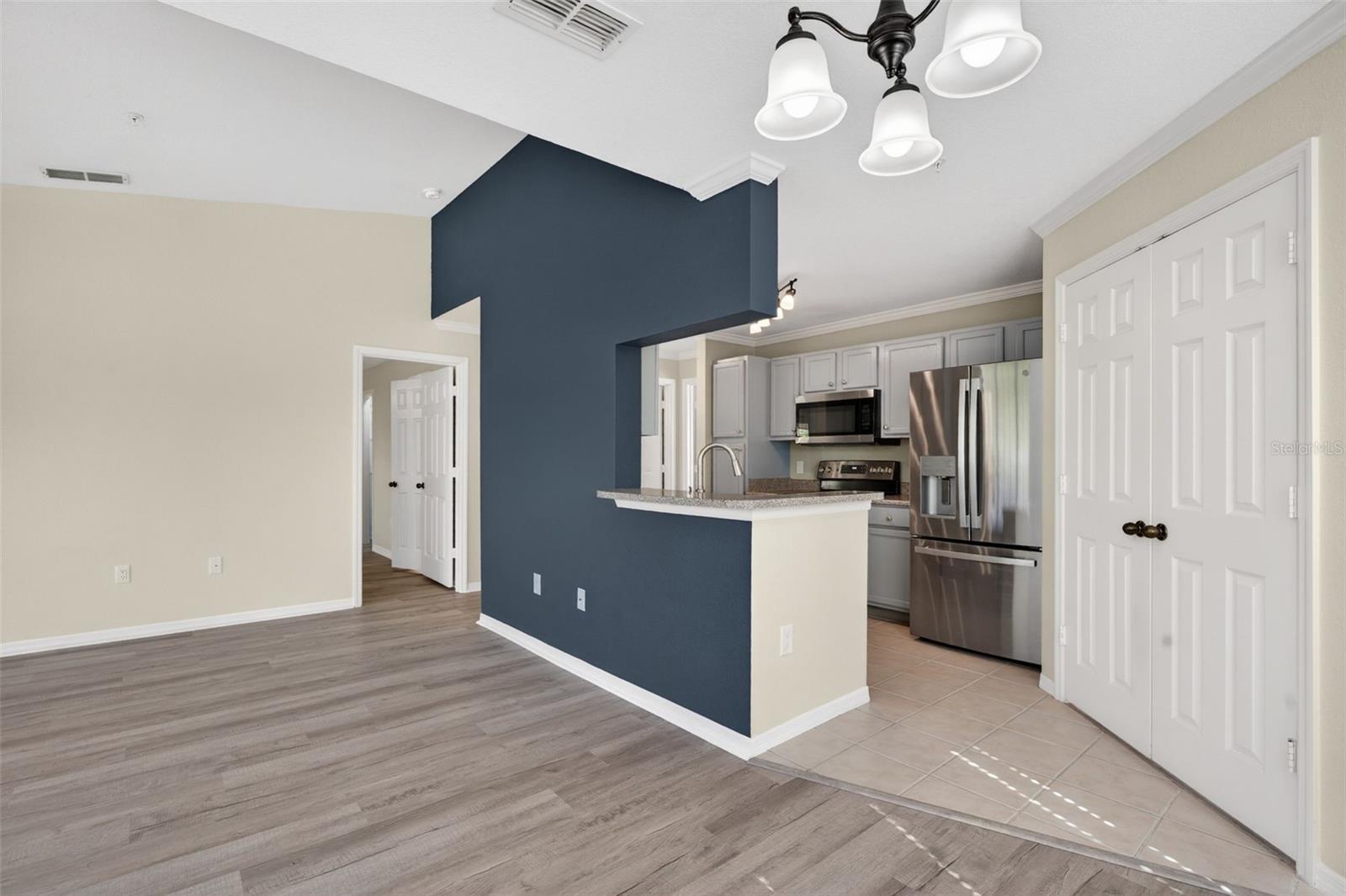 RESERVE AT PT MEADOWS CNDO - Residential