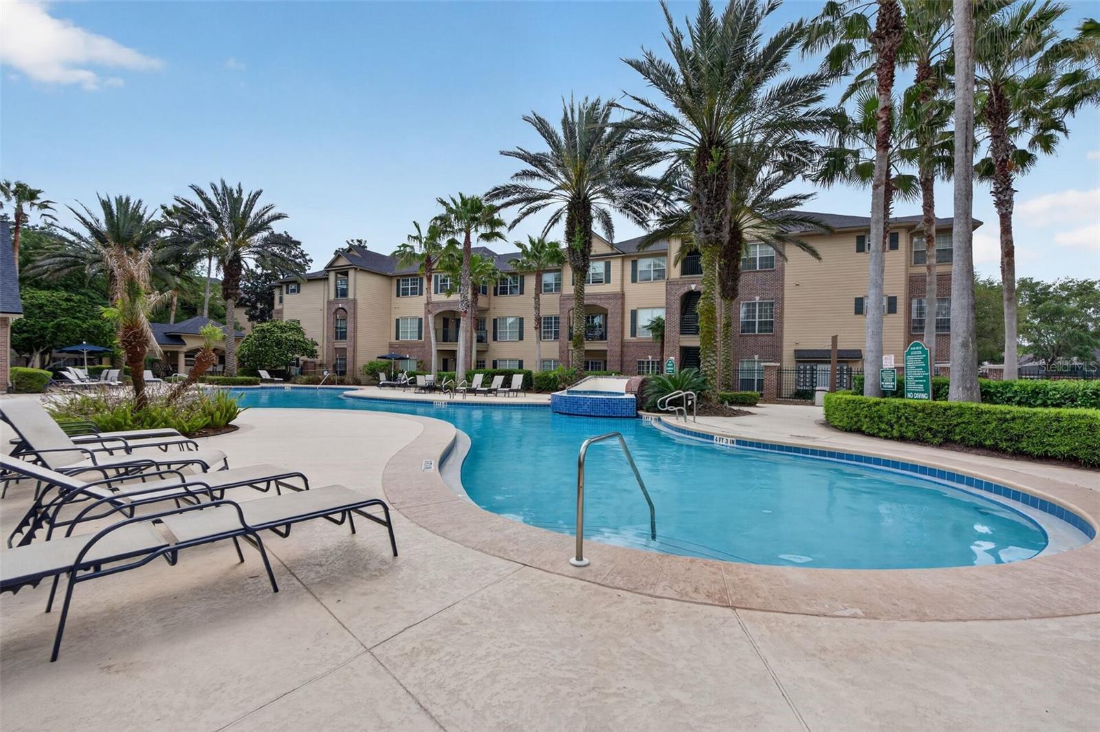 RESERVE AT PT MEADOWS CNDO - Residential