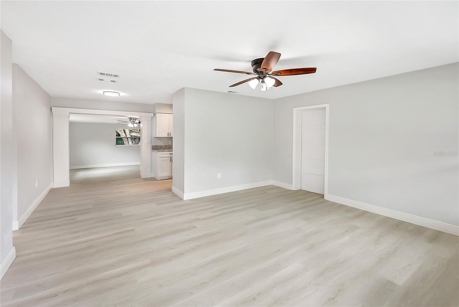 1604 ARNOLD DRIVE