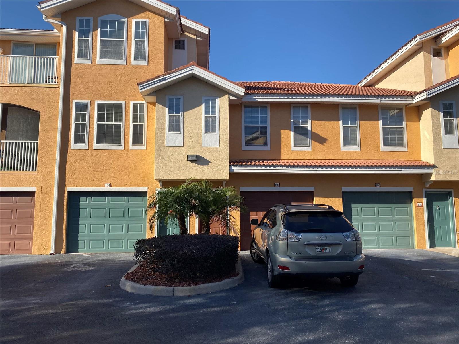 two-bedroom, two-bath condo for rent in the desirable Hunters Creek Villanova! This gem comes with an attached car garage and is perfectly located in a top-rated school zone. Enjoy vinyl flooring in all rooms, with sleek tile in wet areas, a fantastic open floor plan, and fresh interior paint. Move-in ready and ideal for cozy, modern living in a prime neighborhood. gated community, community offer pool and gym, Contact us today to schedule your tour!