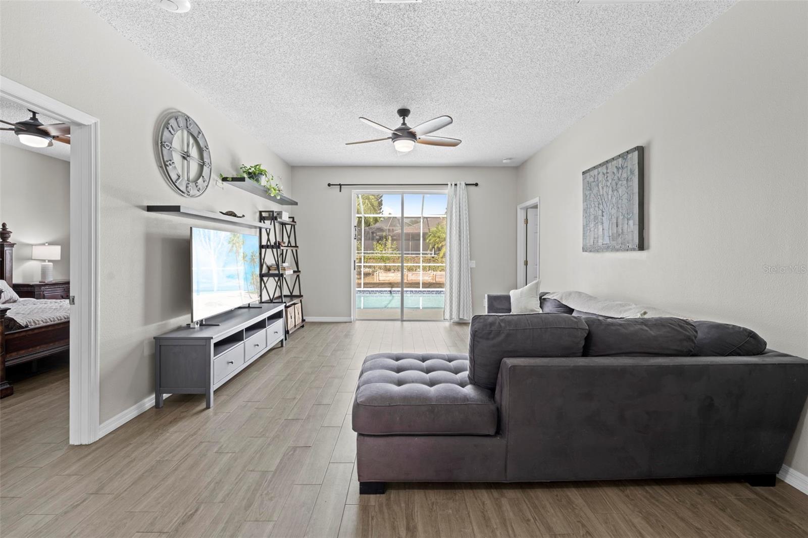 FOX WOOD PH 5 - Residential