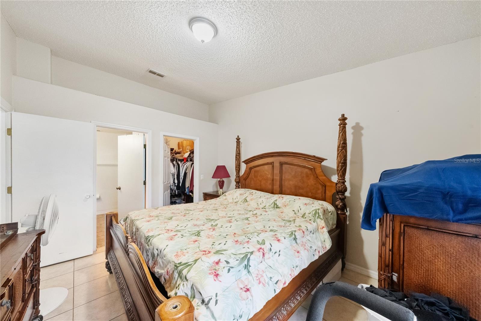 OSPREY COVE AT THE OAKS CONDO PH 14 - Residential