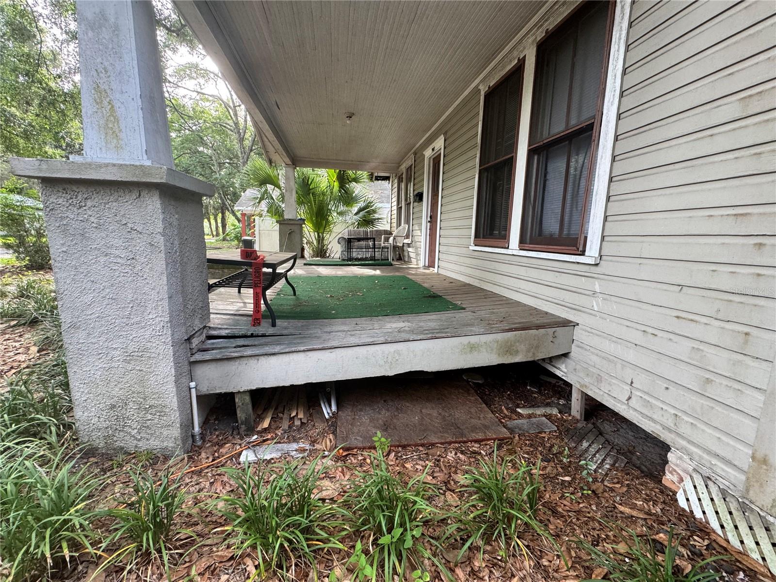 907 NW 11TH AVENUE