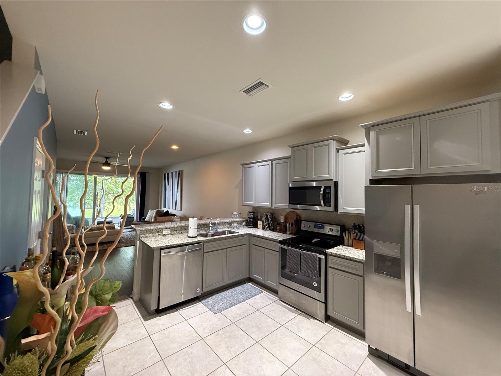 9228 HILLCROFT DRIVE