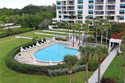 A home in LONGBOAT KEY