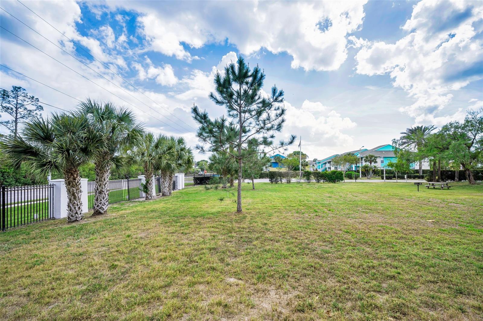 HARBOR CLUB CONDO - Residential