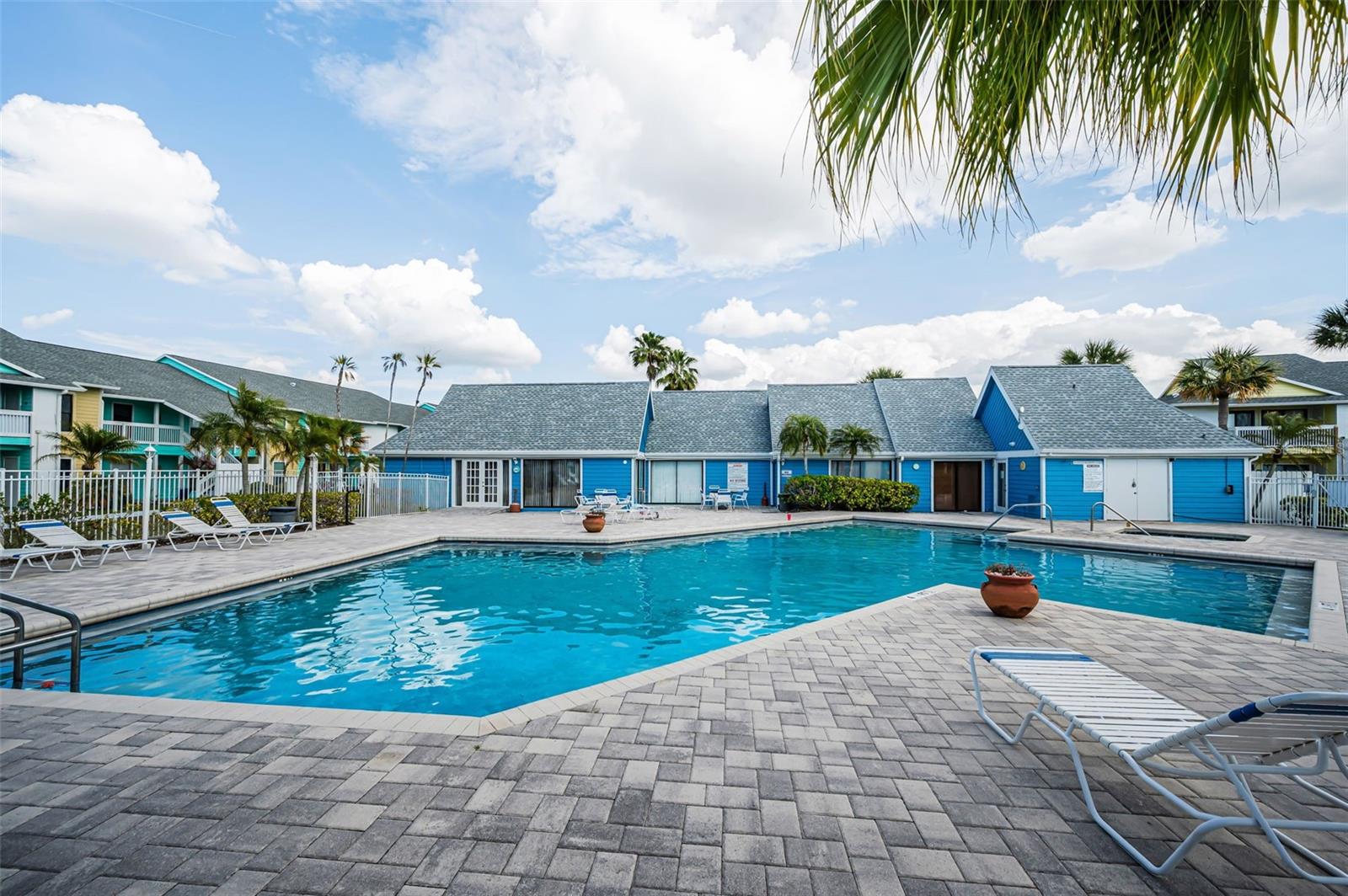 HARBOR CLUB CONDO - Residential