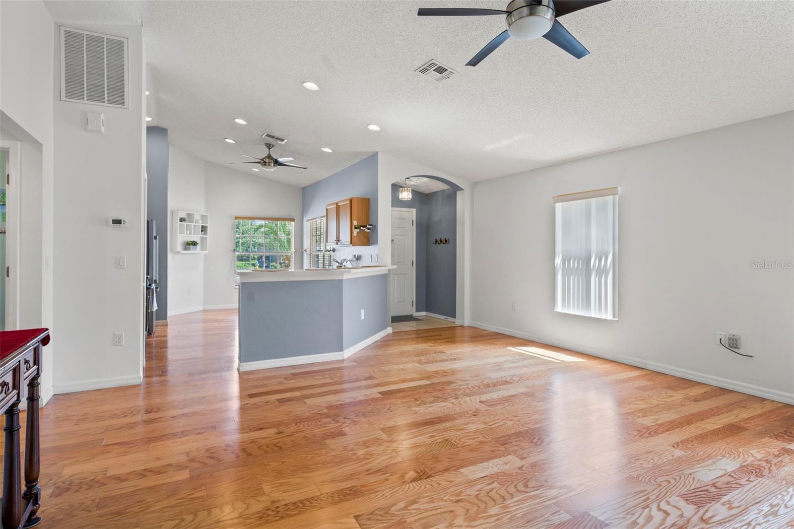 WELLINGTON AT SEVEN HILLS PH5D - Residential