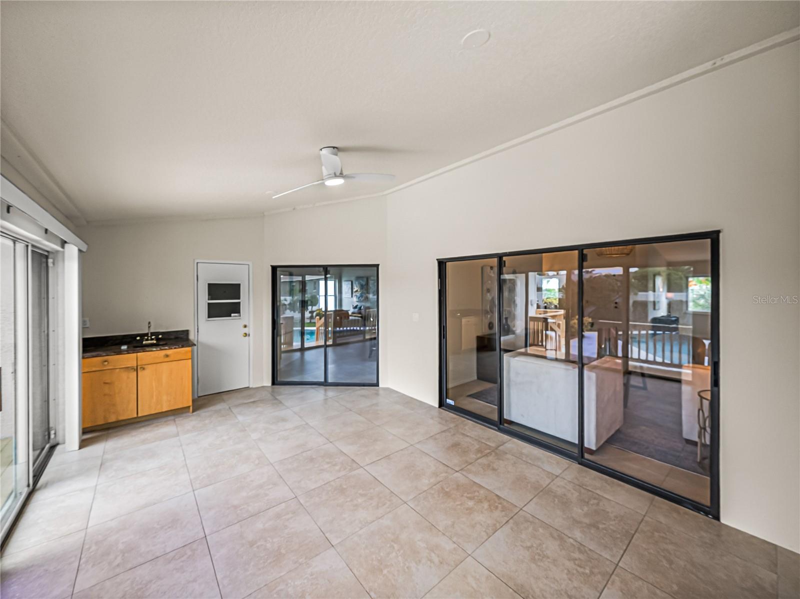 TIERRA VERDE UNIT 1 - Residential