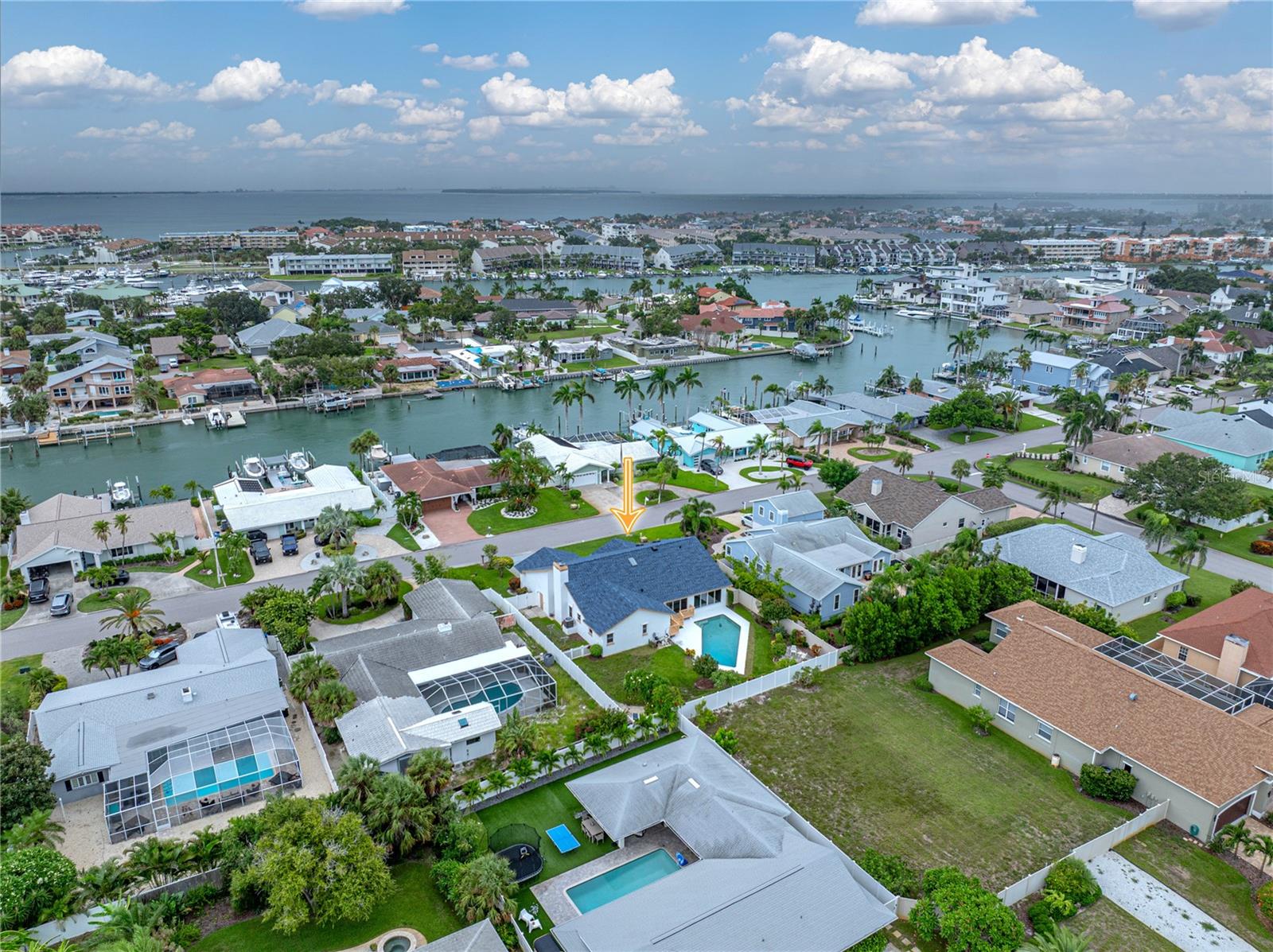 TIERRA VERDE UNIT 1 - Residential