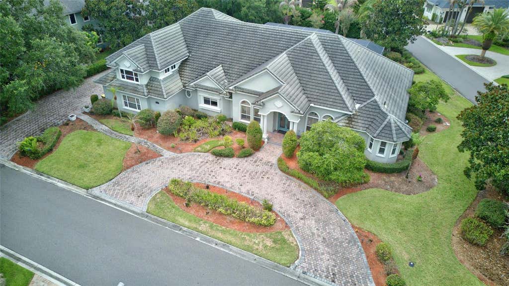 Photo of 9480 Waterford Oaks Drive, Winter Haven, FL 33884 (MLS # L4960912)