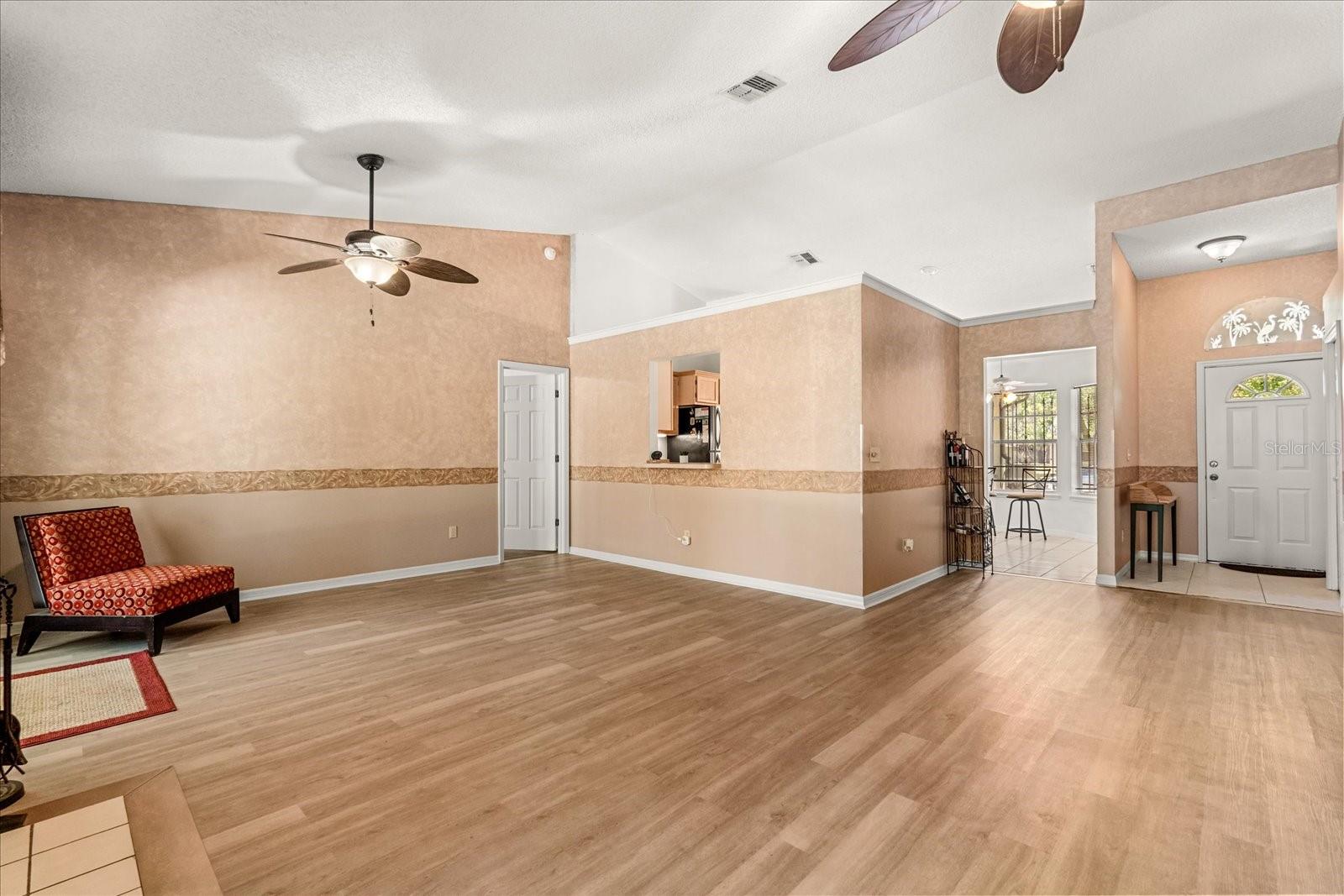 4371 VESTAWOOD COURT