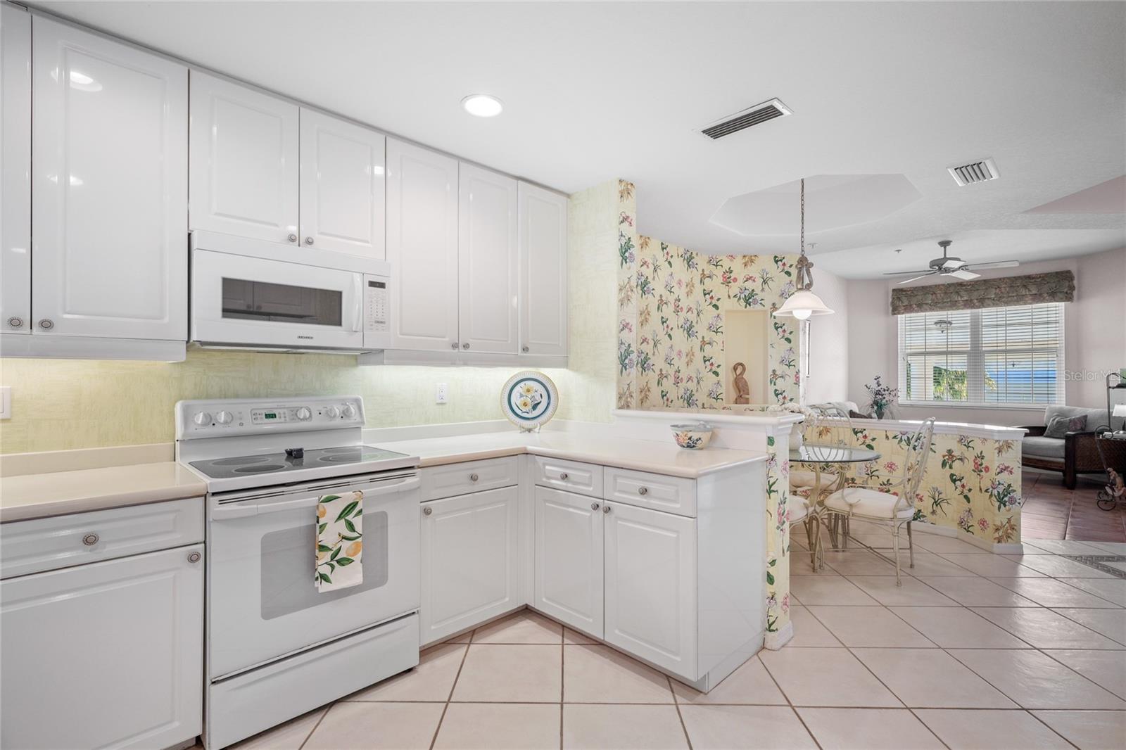 BAYPOINTE VISTA 1 - Residential