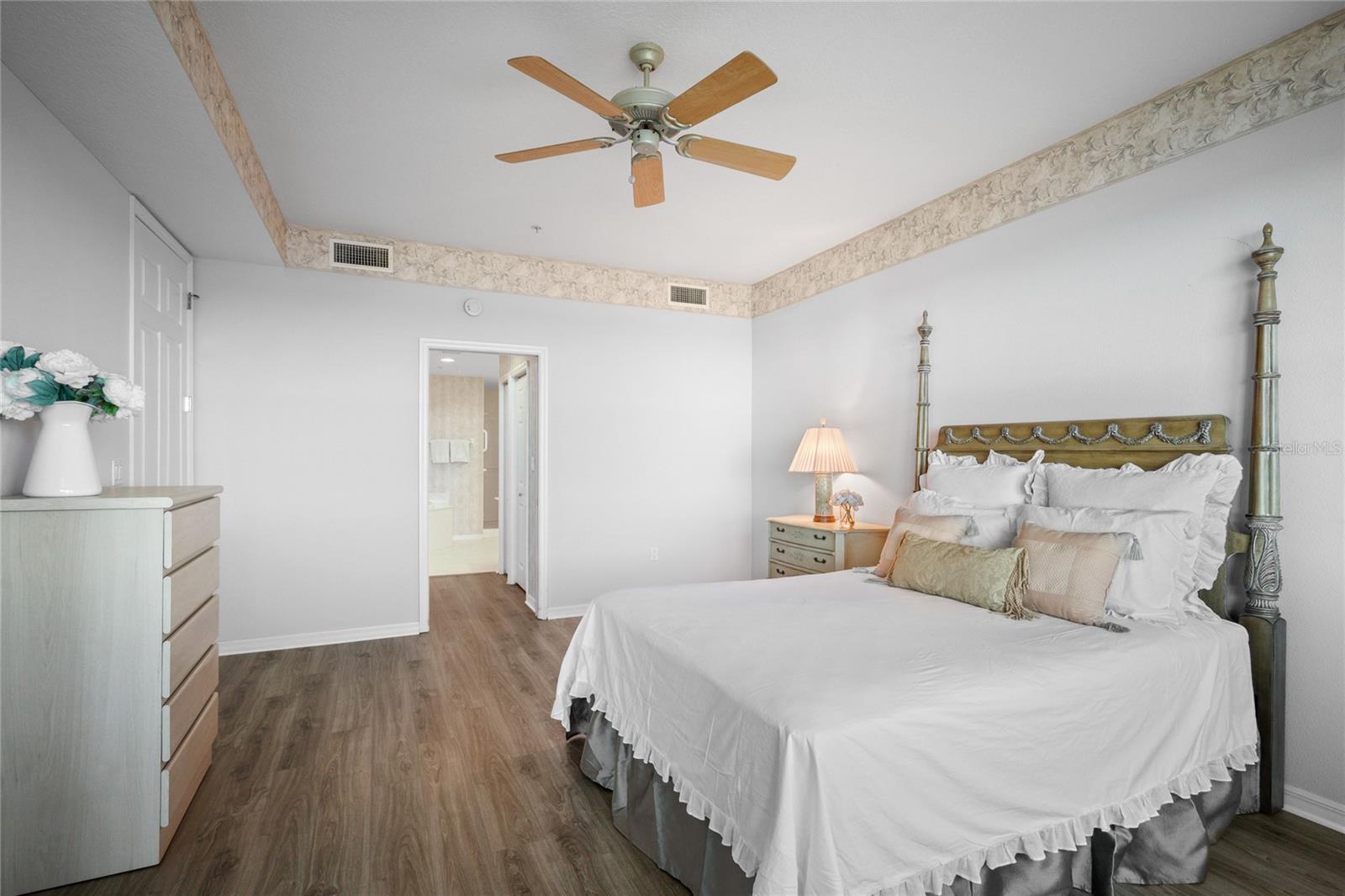 BAYPOINTE VISTA 1 - Residential