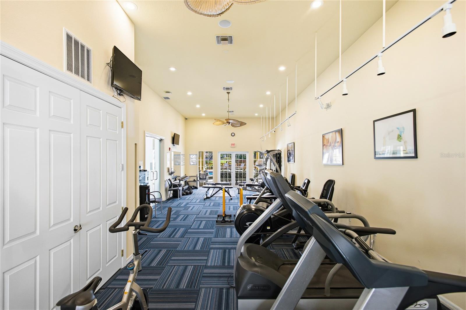 BAYPOINTE VISTA 1 - Residential