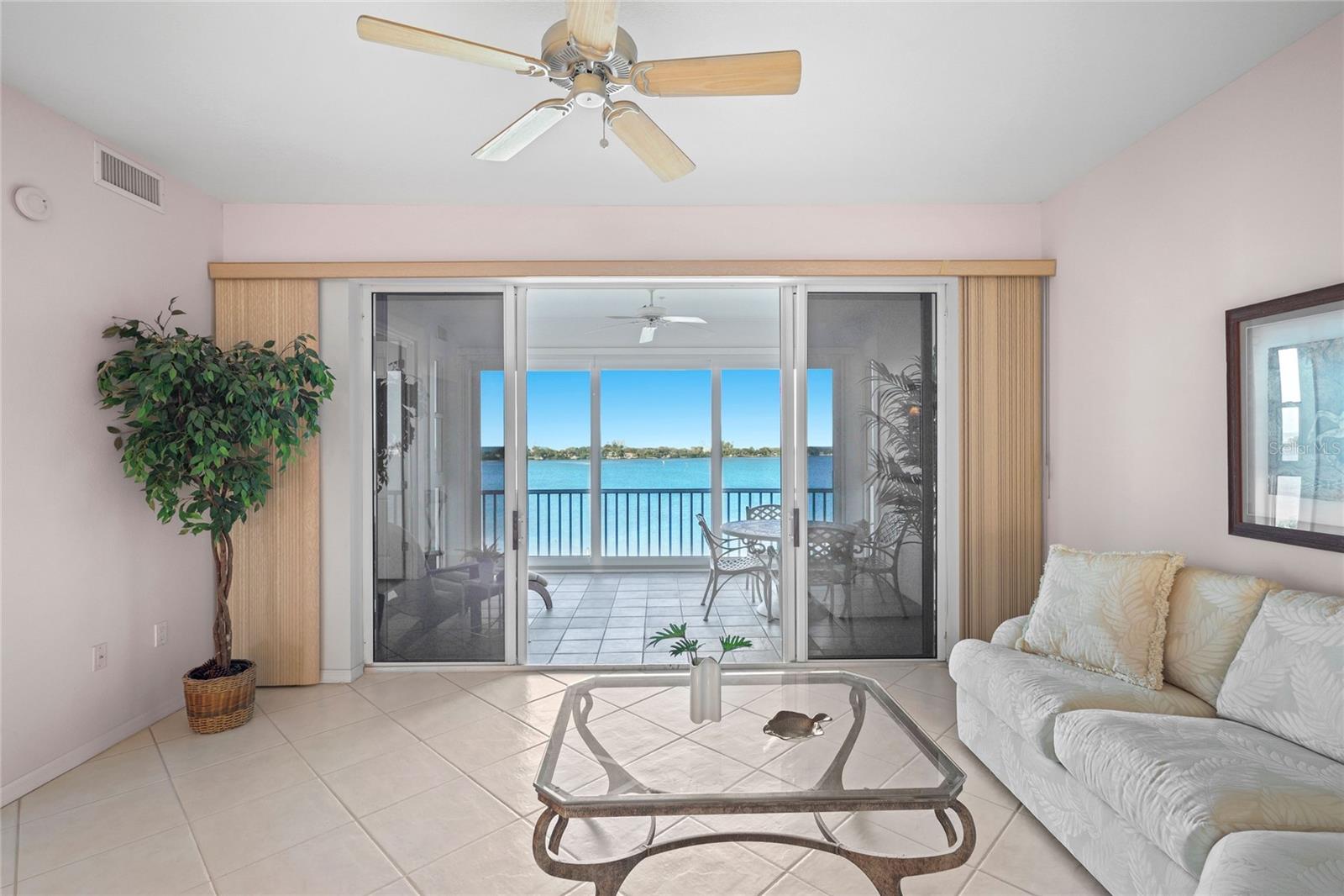 BAYPOINTE VISTA 1 - Residential