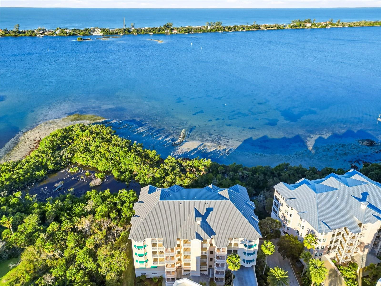 BAYPOINTE VISTA 1 - Residential