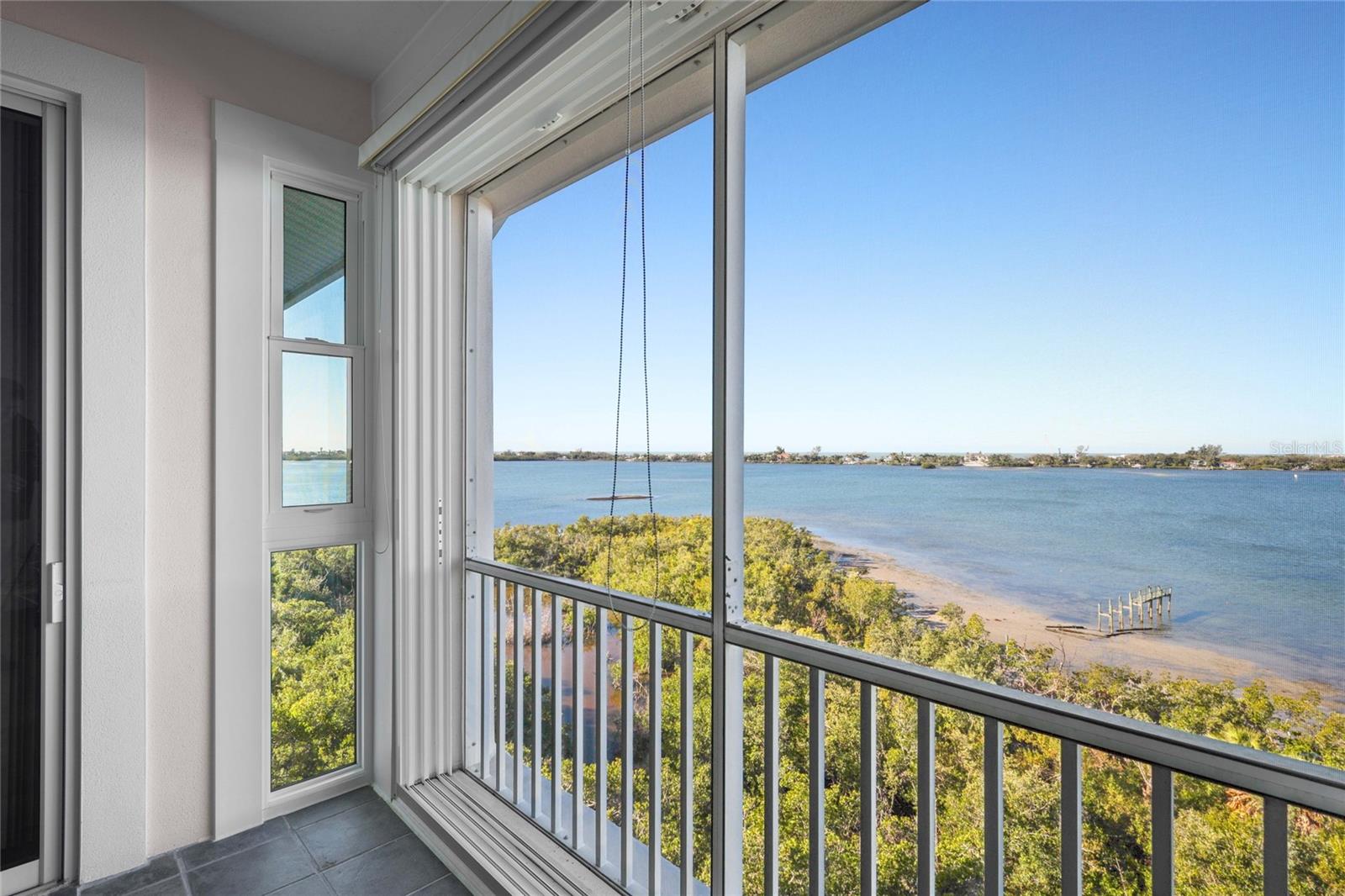 BAYPOINTE VISTA 1 - Residential