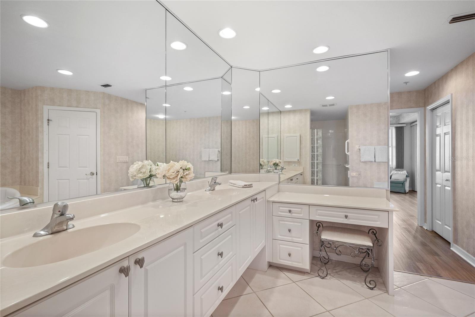 BAYPOINTE VISTA 1 - Residential