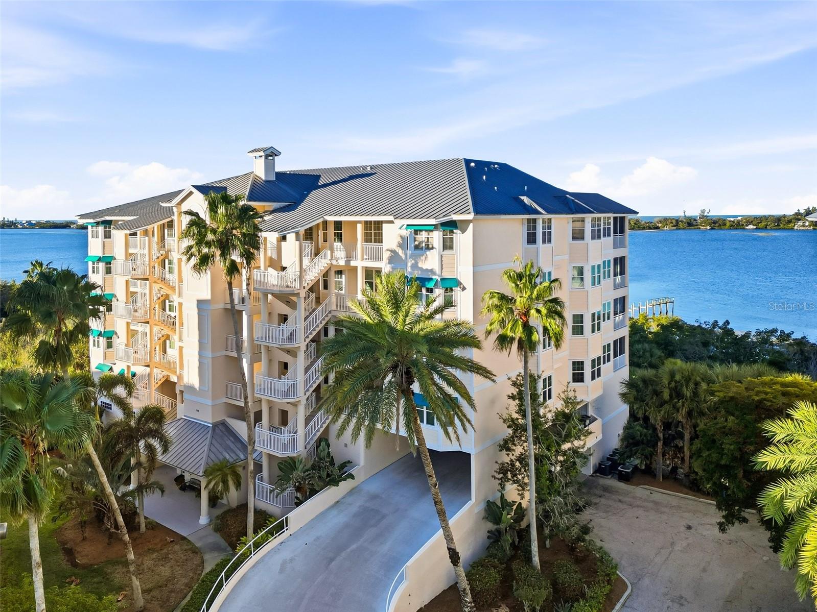 BAYPOINTE VISTA 1 - Residential