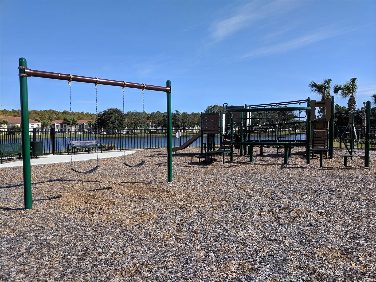 ARBORS/MDW WOODS - Residential Lease