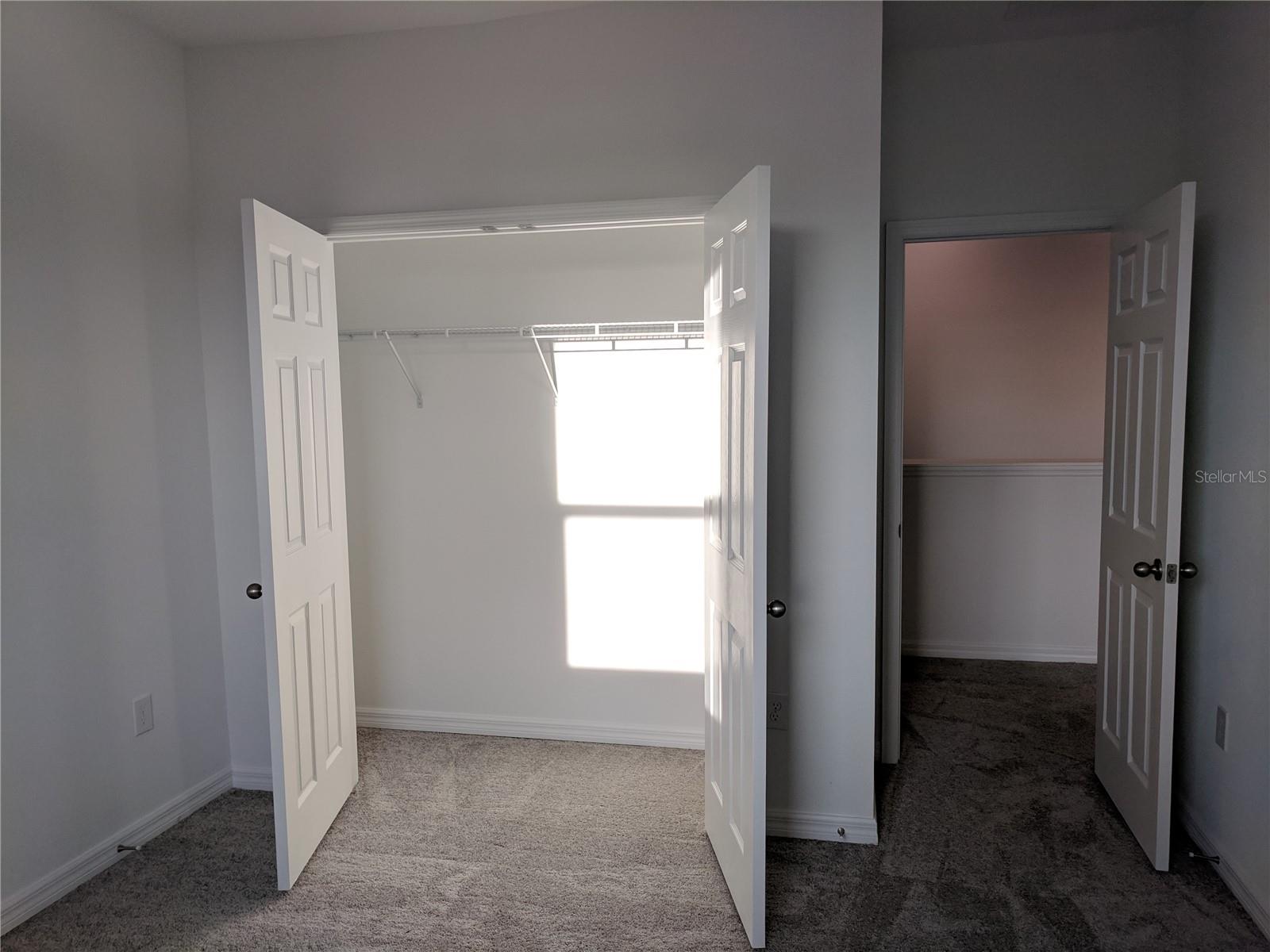 ARBORS/MDW WOODS - Residential Lease