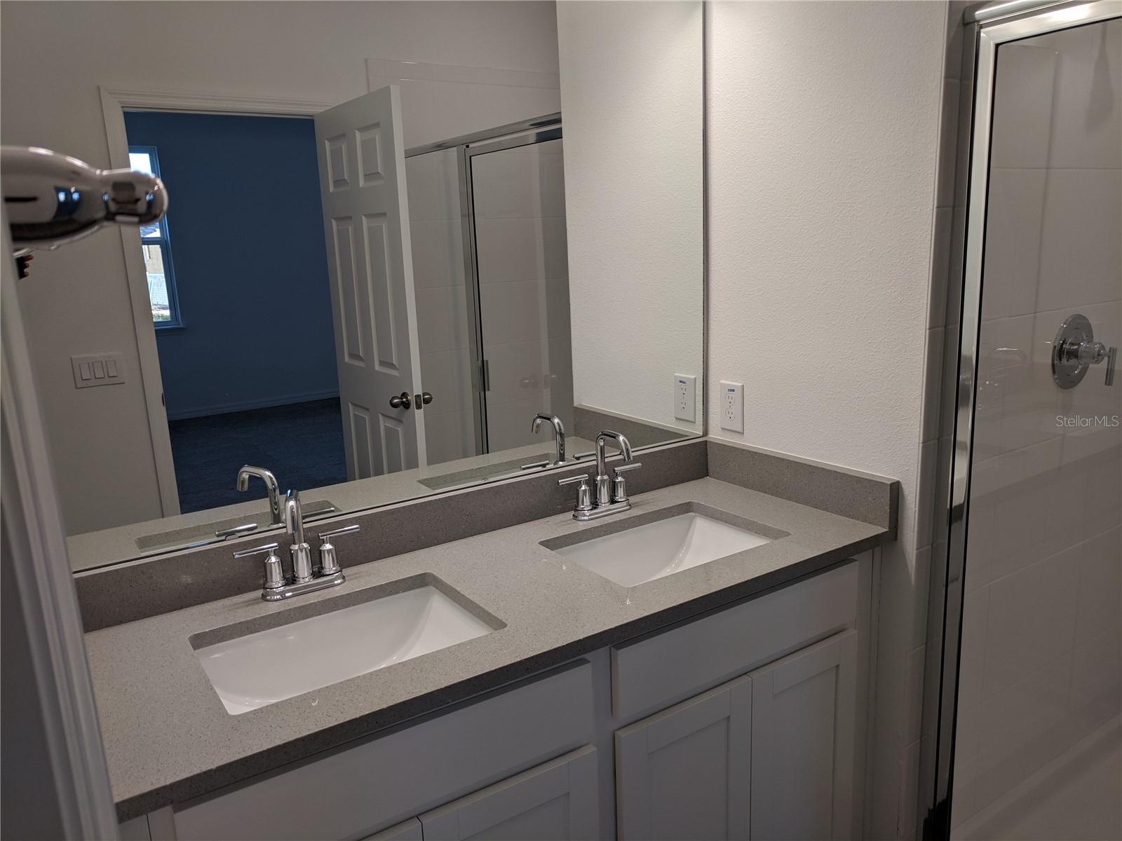 ARBORS/MDW WOODS - Residential Lease