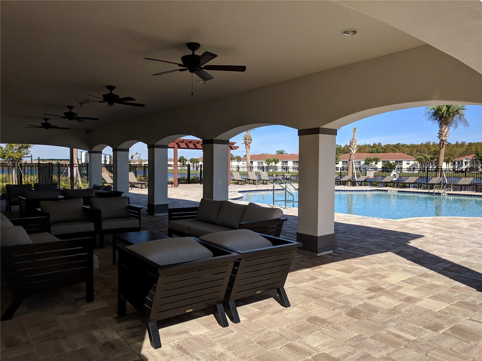 ARBORS/MDW WOODS - Residential Lease