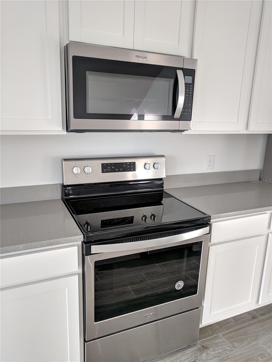 ARBORS/MDW WOODS - Residential Lease