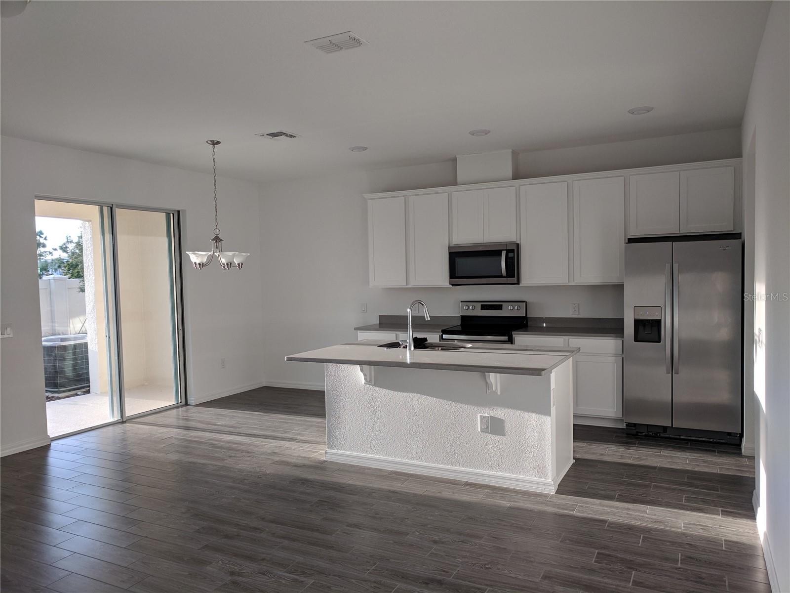 ARBORS/MDW WOODS - Residential Lease