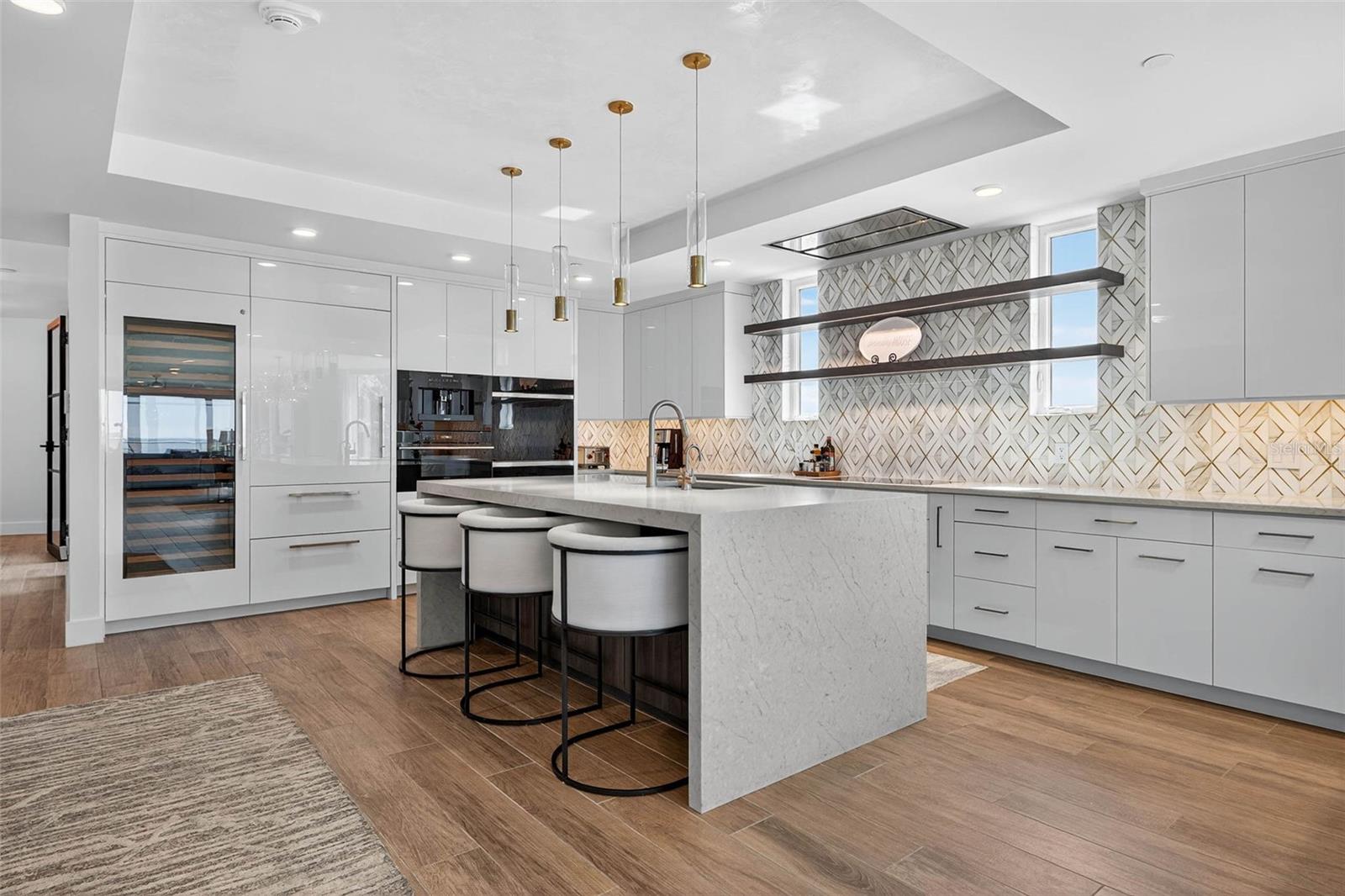 ONELLA CONDO - Residential