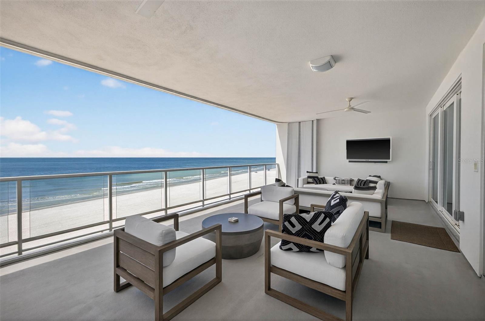 ONELLA CONDO - Residential