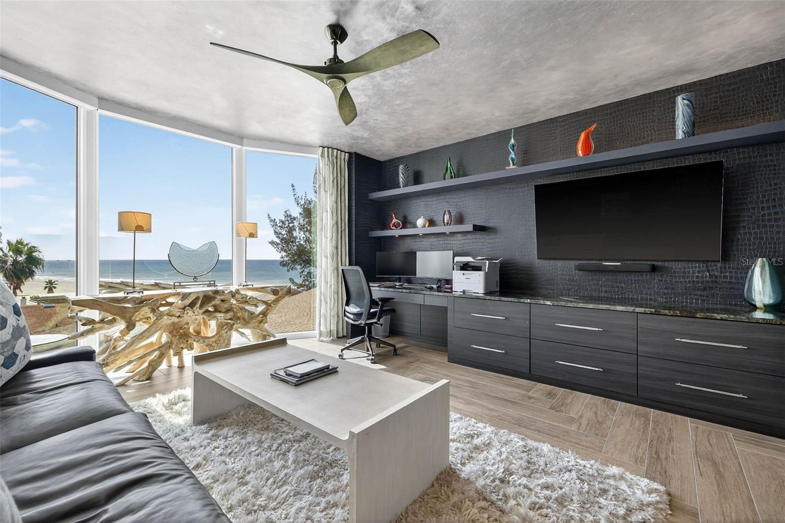 ONELLA CONDO - Residential