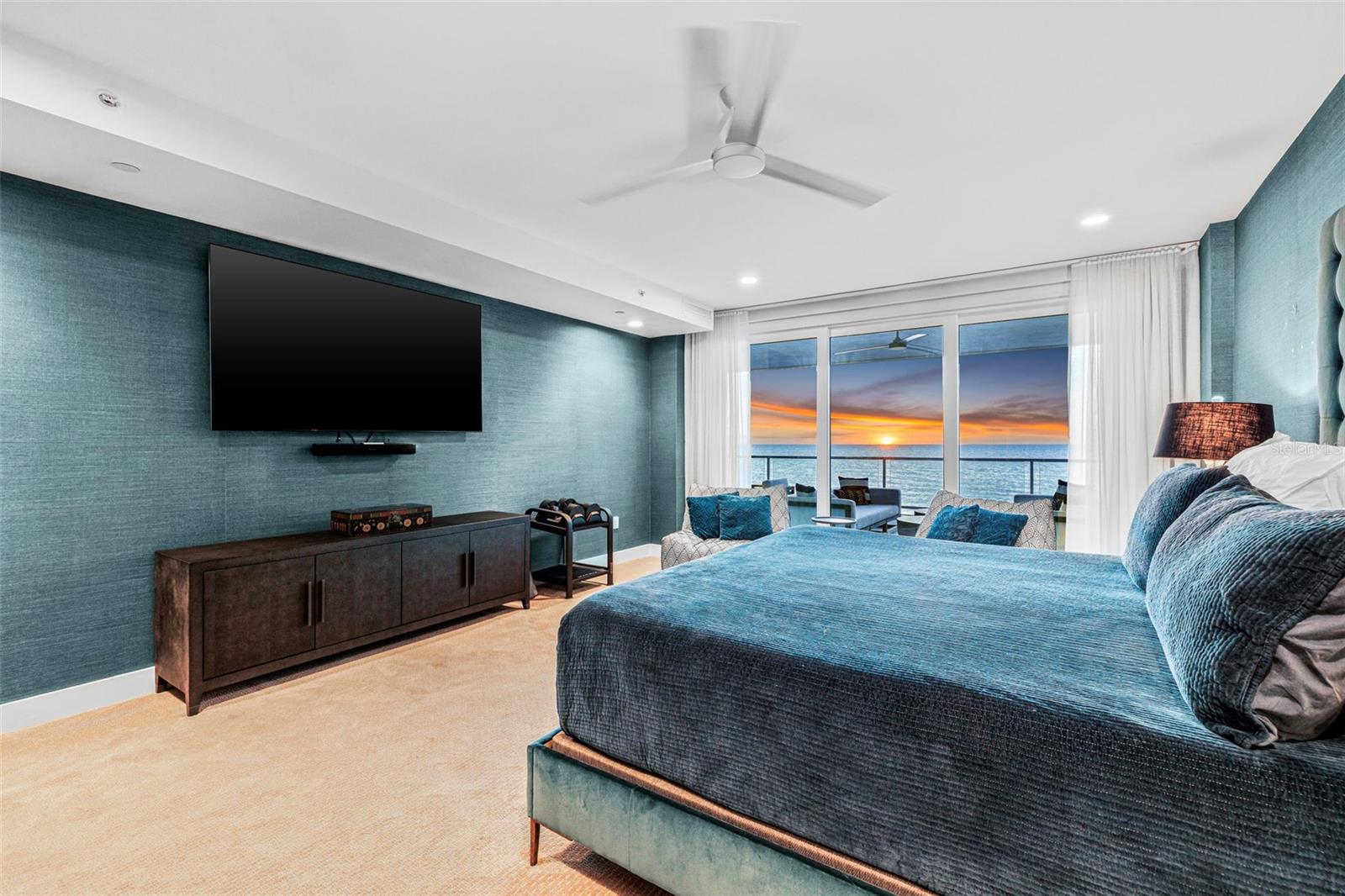 ONELLA CONDO - Residential