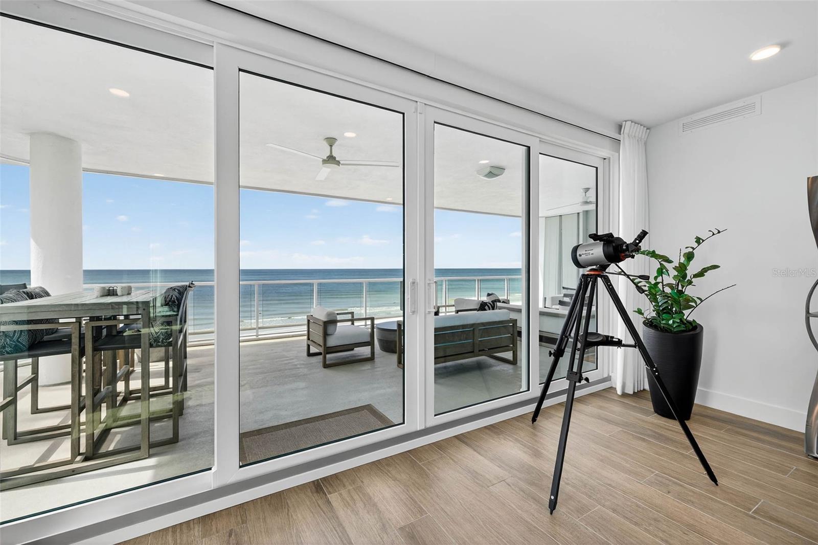 ONELLA CONDO - Residential