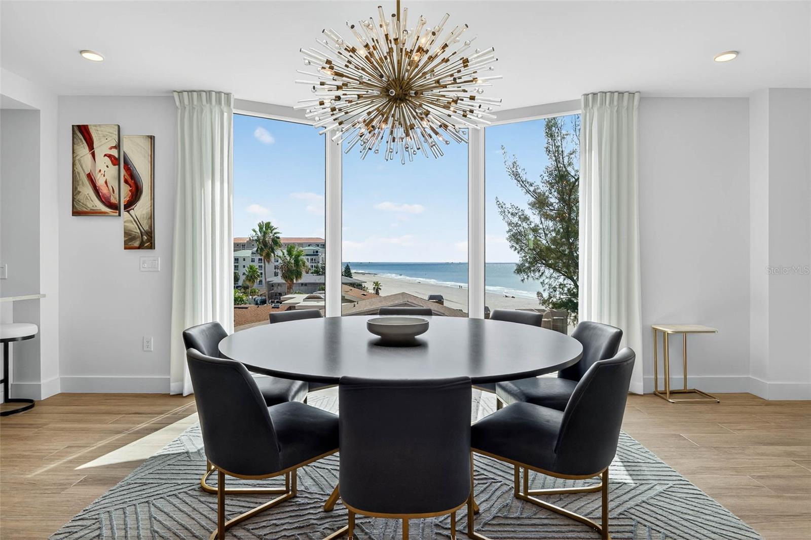 ONELLA CONDO - Residential