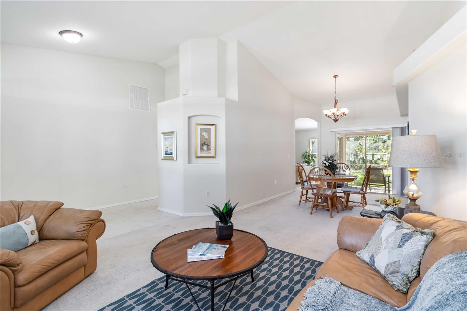 GROVE POINTE - Residential